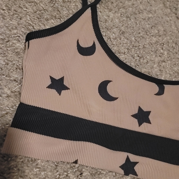 Beach Riot Top - Picture 7 of 8